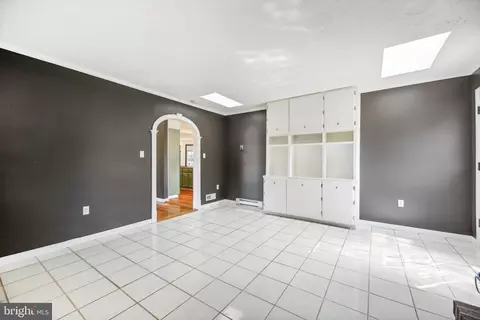 Living - 48 Johnson Rd, Pasadena, MD 21122 photo 3 of 4