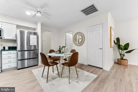 Dining - 941 Riversedge Cir, Annapolis, MD 21401 photo 1 of 1