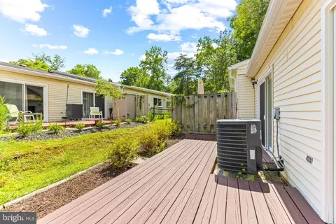 Exterior - 941 Riversedge Cir, Annapolis, MD 21401 photo 4 of 8