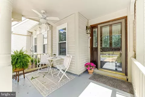 Exterior - 941 Riversedge Cir, Annapolis, MD 21401 photo 2 of 8