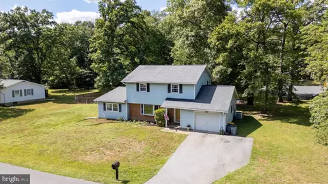 1504 Marco Dr, Pasadena, MD 21122