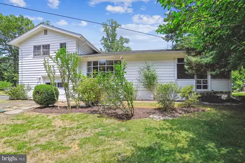 Exterior - 1520 Circle Dr, Annapolis, MD 21409 photo 10 of 16