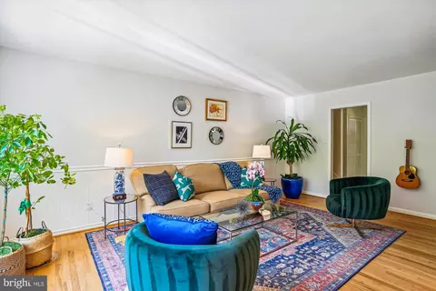 Living - 1520 Circle Dr, Annapolis, MD 21409 photo 1 of 1