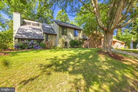 690 Dill Ct, Severna Park, MD 21146