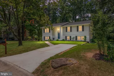305 Marlinspike Dr, Severna Park, MD 21146