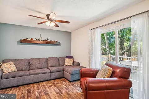 3413 Barnsley Ct, Pasadena, MD 21122 photo 12