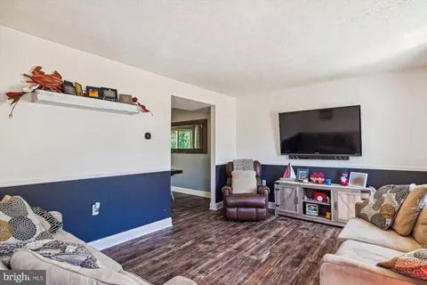 3413 Barnsley Ct, Pasadena, MD 21122 photo 9