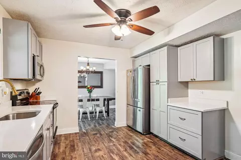3413 Barnsley Ct, Pasadena, MD 21122 photo 6