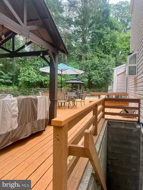 Exterior - 537 Sunset Knoll Rd, Pasadena, MD 21122 photo 17 of 21