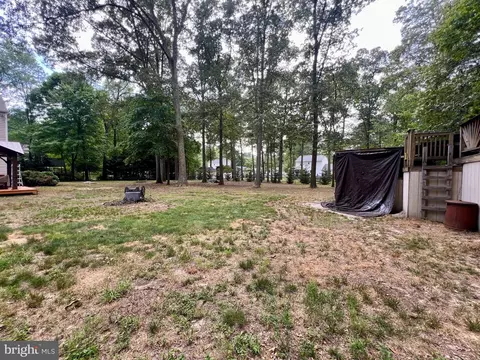 Exterior - 537 Sunset Knoll Rd, Pasadena, MD 21122 photo 11 of 21
