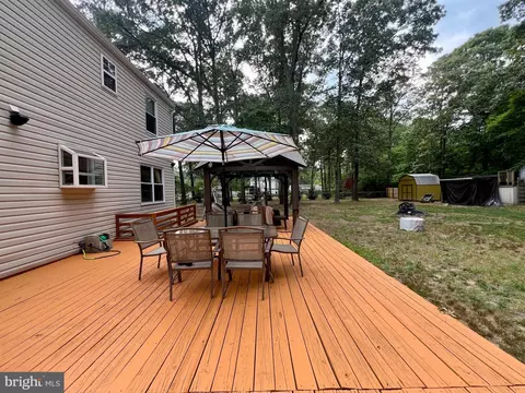 Exterior - 537 Sunset Knoll Rd, Pasadena, MD 21122 photo 9 of 21