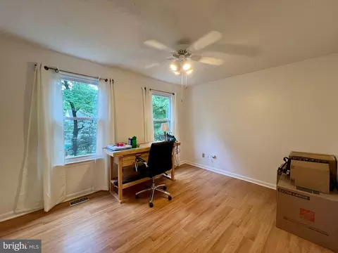 Bedroom - 537 Sunset Knoll Rd, Pasadena, MD 21122 photo 1 of 9