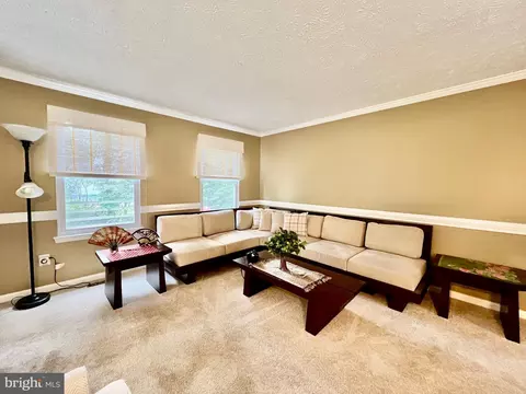 Living - 537 Sunset Knoll Rd, Pasadena, MD 21122 photo 3 of 3