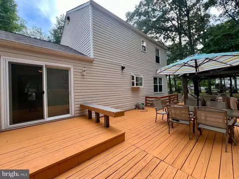 Exterior - 537 Sunset Knoll Rd, Pasadena, MD 21122 photo 10 of 21
