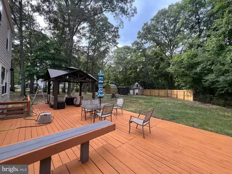Exterior - 537 Sunset Knoll Rd, Pasadena, MD 21122 photo 6 of 21