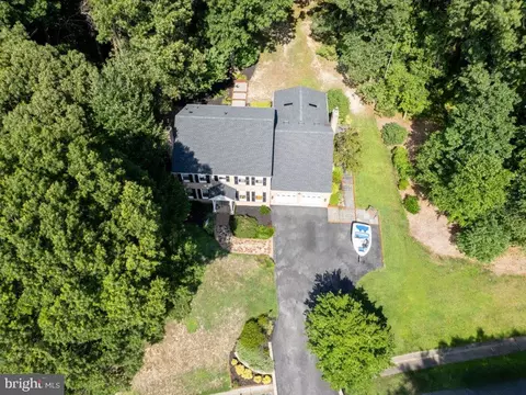 View/Area - 9191 Rolling Meadow Run, Pasadena, MD 21122 photo 1 of 8