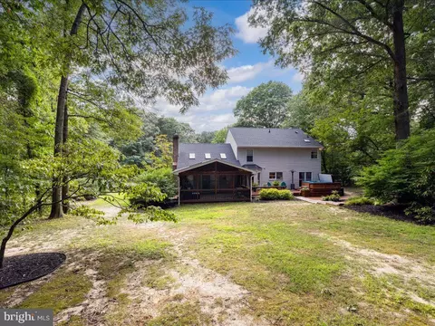Exterior - 9191 Rolling Meadow Run, Pasadena, MD 21122 photo 11 of 14