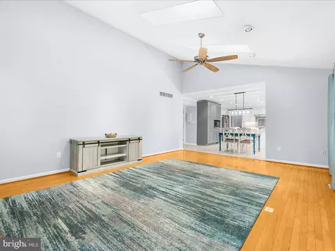 Living - 9191 Rolling Meadow Run, Pasadena, MD 21122 photo 2 of 6