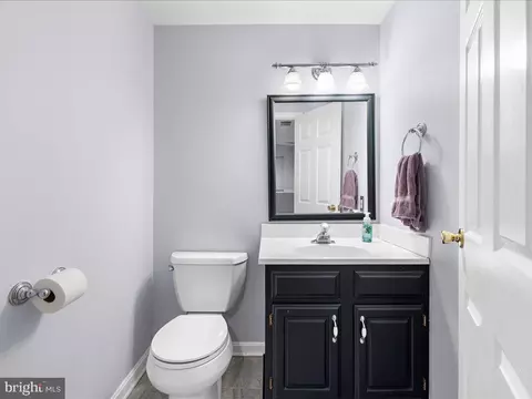 Bath - 9191 Rolling Meadow Run, Pasadena, MD 21122 photo 2 of 7