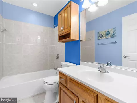 Bath - 9191 Rolling Meadow Run, Pasadena, MD 21122 photo 3 of 7