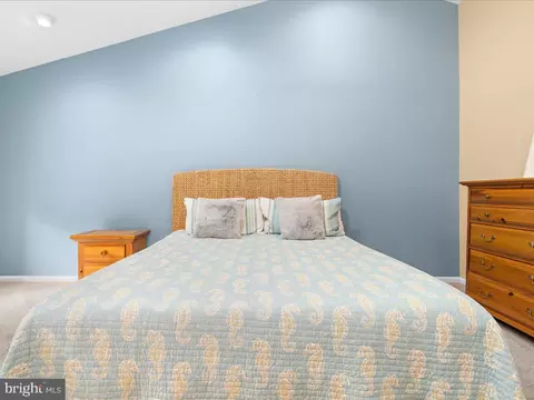 Bedroom - 9191 Rolling Meadow Run, Pasadena, MD 21122 photo 7 of 8