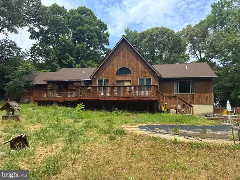 1567 Colony Rd, Pasadena, MD 21122 photo 9