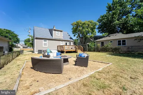 Exterior - 149 Riviera Dr, Pasadena, MD 21122 photo 4 of 6