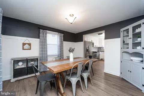 Dining - 149 Riviera Dr, Pasadena, MD 21122 photo 4 of 4