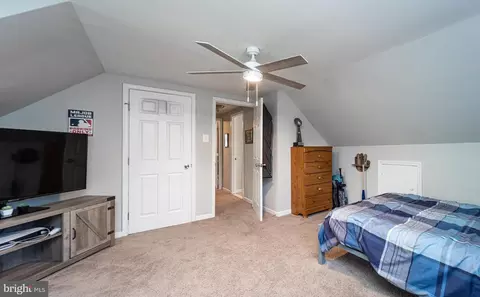 Bedroom - 149 Riviera Dr, Pasadena, MD 21122 photo 7 of 9