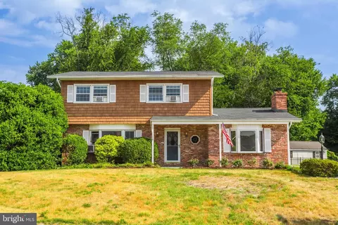 576 Hamella Ct, Millersville, MD 21108