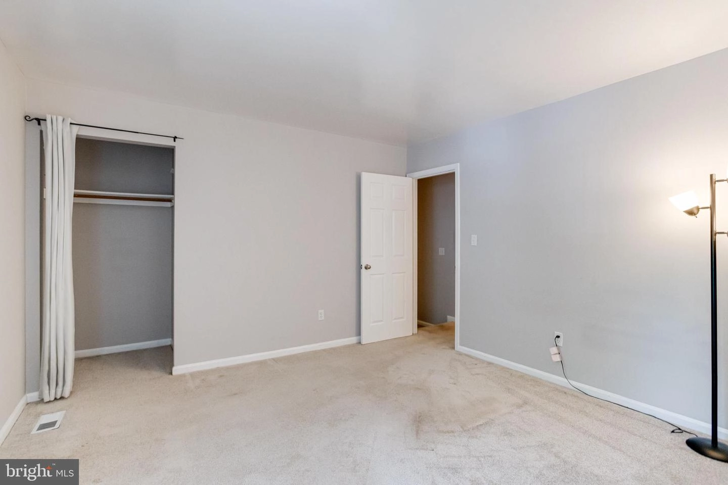 Bedroom - 1089 Holmespun Dr, Pasadena, MD 21122 photo 1 of 6