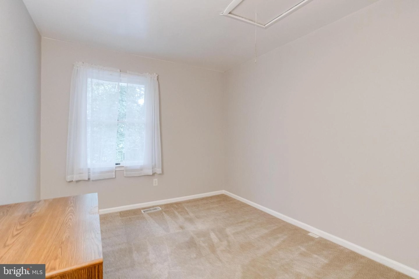 Bedroom - 1089 Holmespun Dr, Pasadena, MD 21122 photo 5 of 6