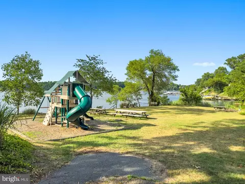 Other - 2915 Edgewater Dr, Edgewater, MD 21037 photo 15 of 19