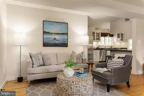 Living - 2915 Edgewater Dr, Edgewater, MD 21037 photo 1 of 1