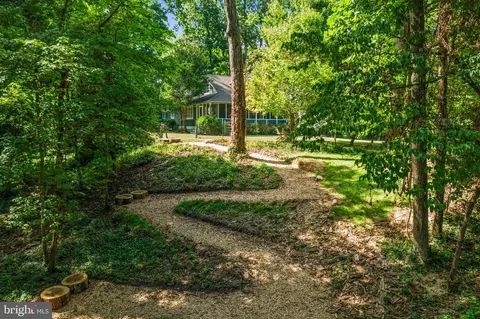 Exterior - 2915 Edgewater Dr, Edgewater, MD 21037 photo 12 of 16