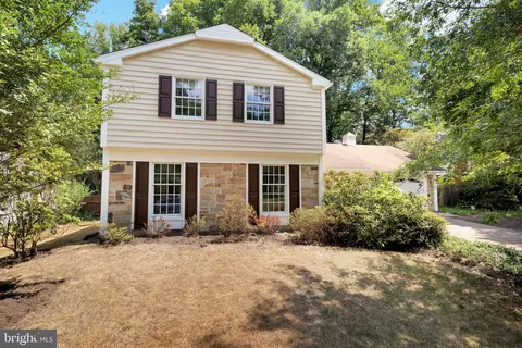 1707 Usher Pl, Crofton, MD 21114 photo 2
