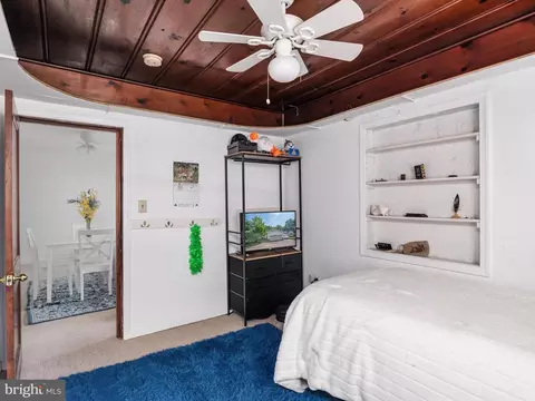 Bedroom - 501 Forest Rd, Riva, MD 21140 photo 2 of 8