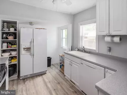Kitchen - 501 Forest Rd, Riva, MD 21140 photo 2 of 3