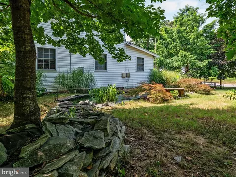 Exterior - 501 Forest Rd, Riva, MD 21140 photo 6 of 7