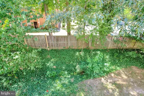 1622 Fallowfield Ct, Crofton, MD 21114 photo 9
