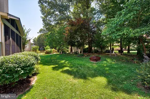8265 Green Ice Dr, Pasadena, MD 21122 photo 48