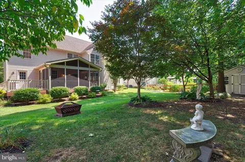 8265 Green Ice Dr, Pasadena, MD 21122 photo 47