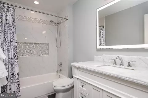 8265 Green Ice Dr, Pasadena, MD 21122 photo 36