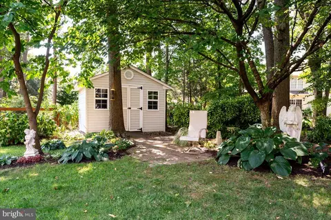 8265 Green Ice Dr, Pasadena, MD 21122 photo 49