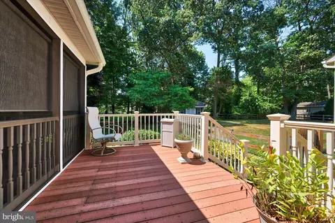 8265 Green Ice Dr, Pasadena, MD 21122 photo 44