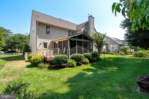 8265 Green Ice Dr, Pasadena, MD 21122 photo 46