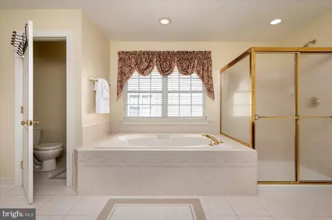 8265 Green Ice Dr, Pasadena, MD 21122 photo 30