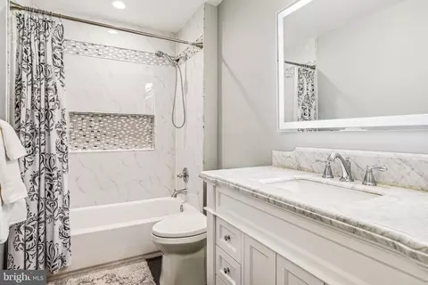 8265 Green Ice Dr, Pasadena, MD 21122 photo 35
