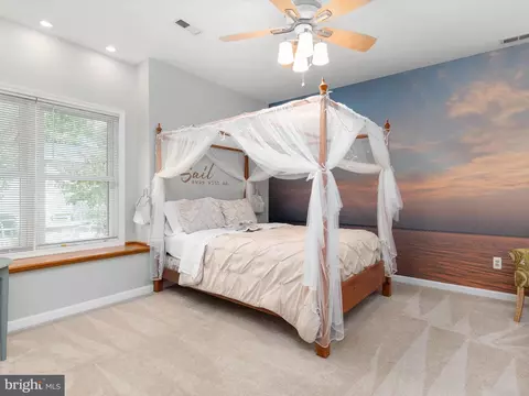 Bedroom - 504 Fairmount Dr, Edgewater, MD 21037 photo 1 of 6