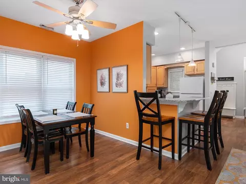 Dining - 504 Fairmount Dr, Edgewater, MD 21037 photo 2 of 2